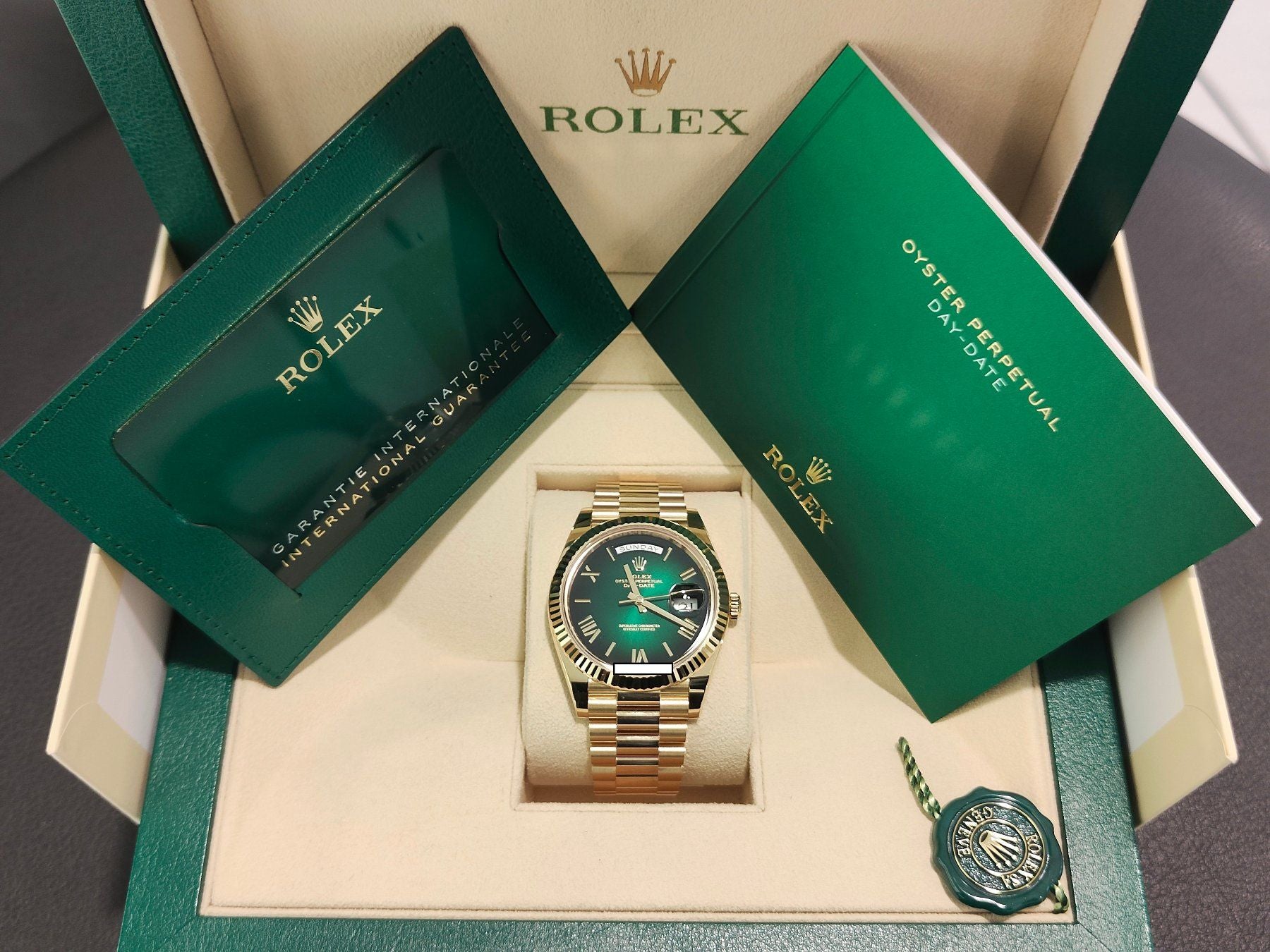 Rolex Day-Date Ombre Green - 228238