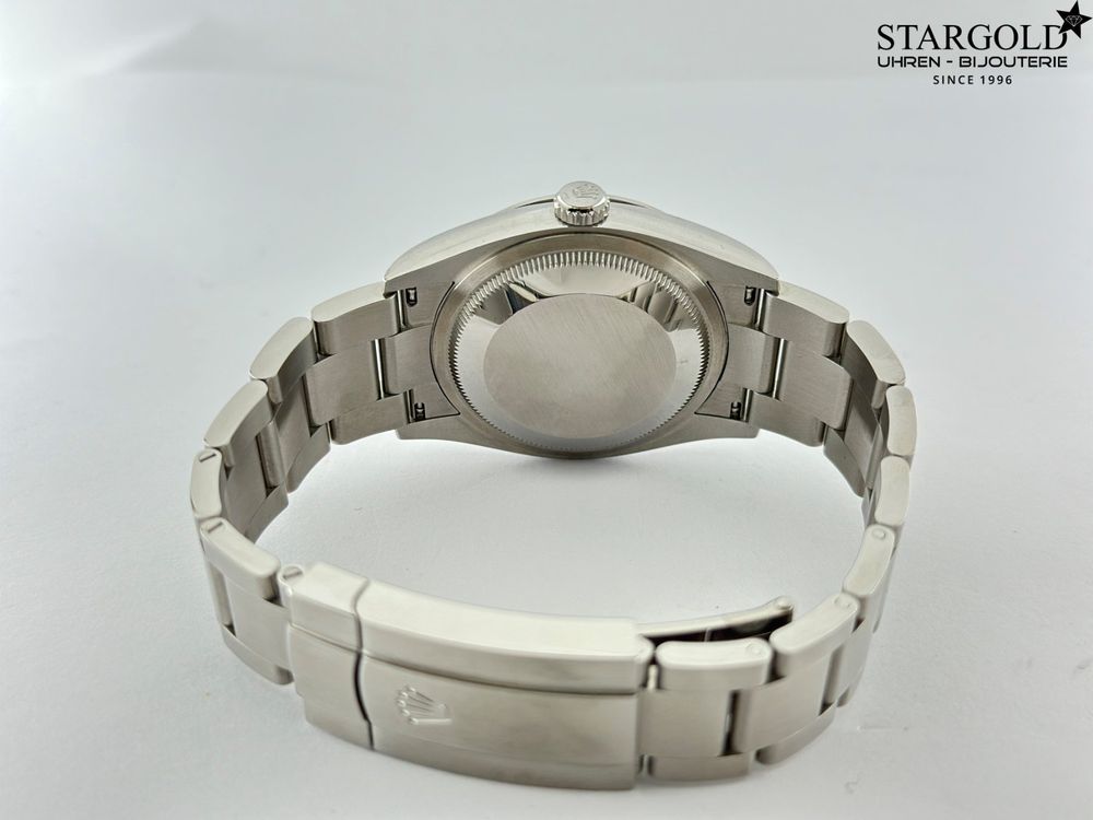 Rolex Oyster Perpetual 36 - 126000