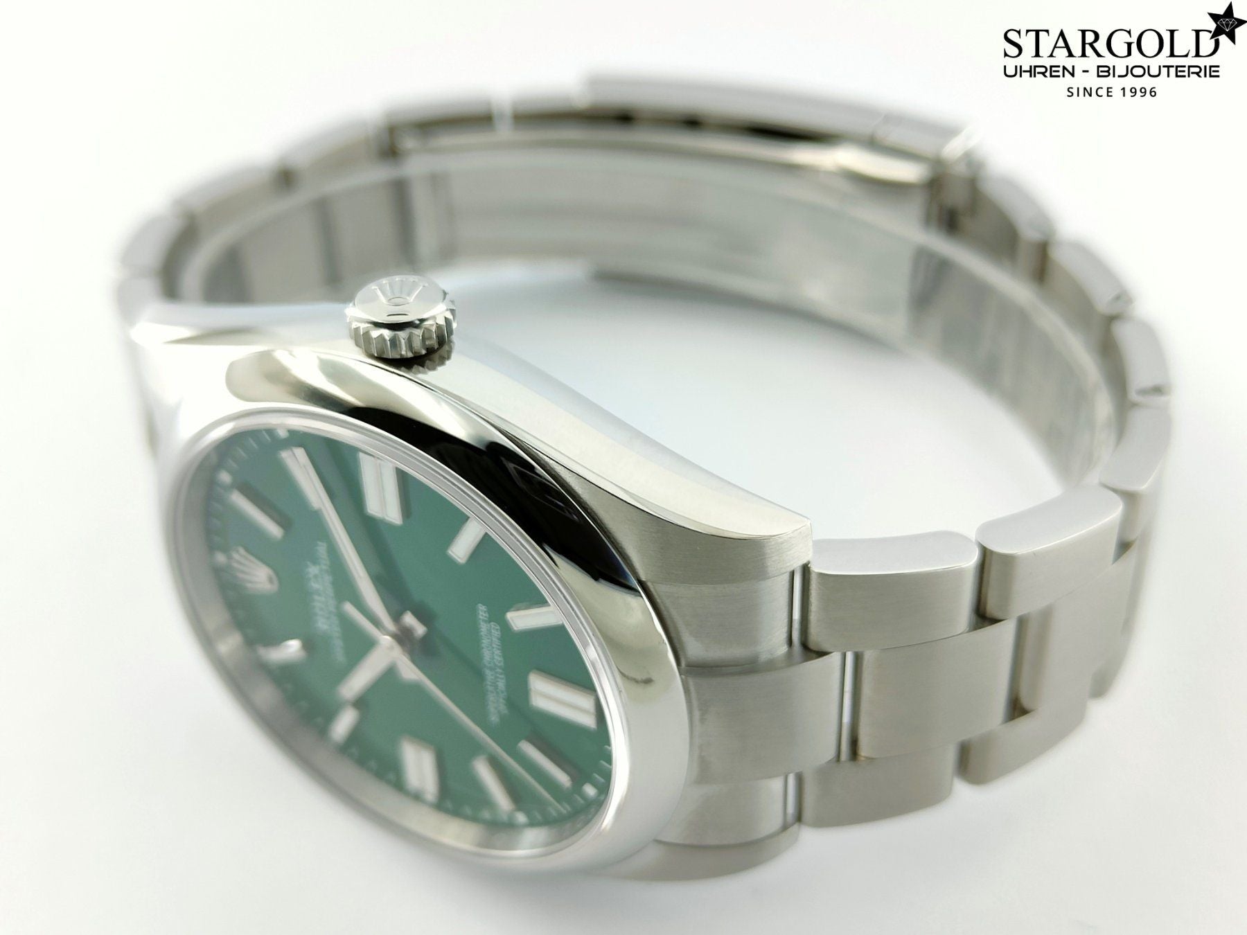 Rolex Oyster Perpetual vert 41 - 124300