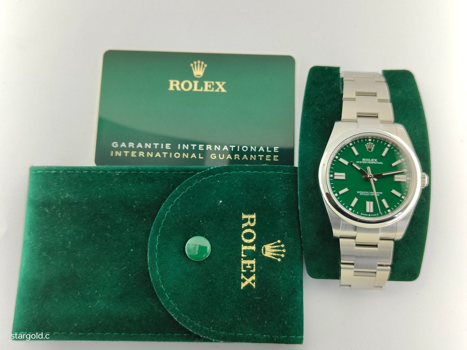 Rolex Oyster Perpetual Grün 41 - 124300