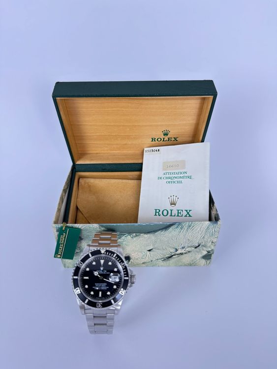 Rolex Submariner Date - 16610