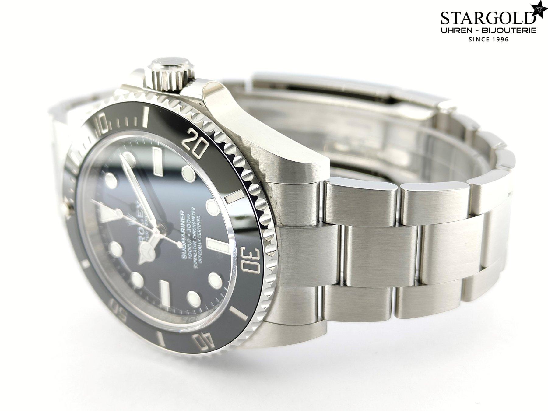 Rolex Submariner (No Date) - 124060