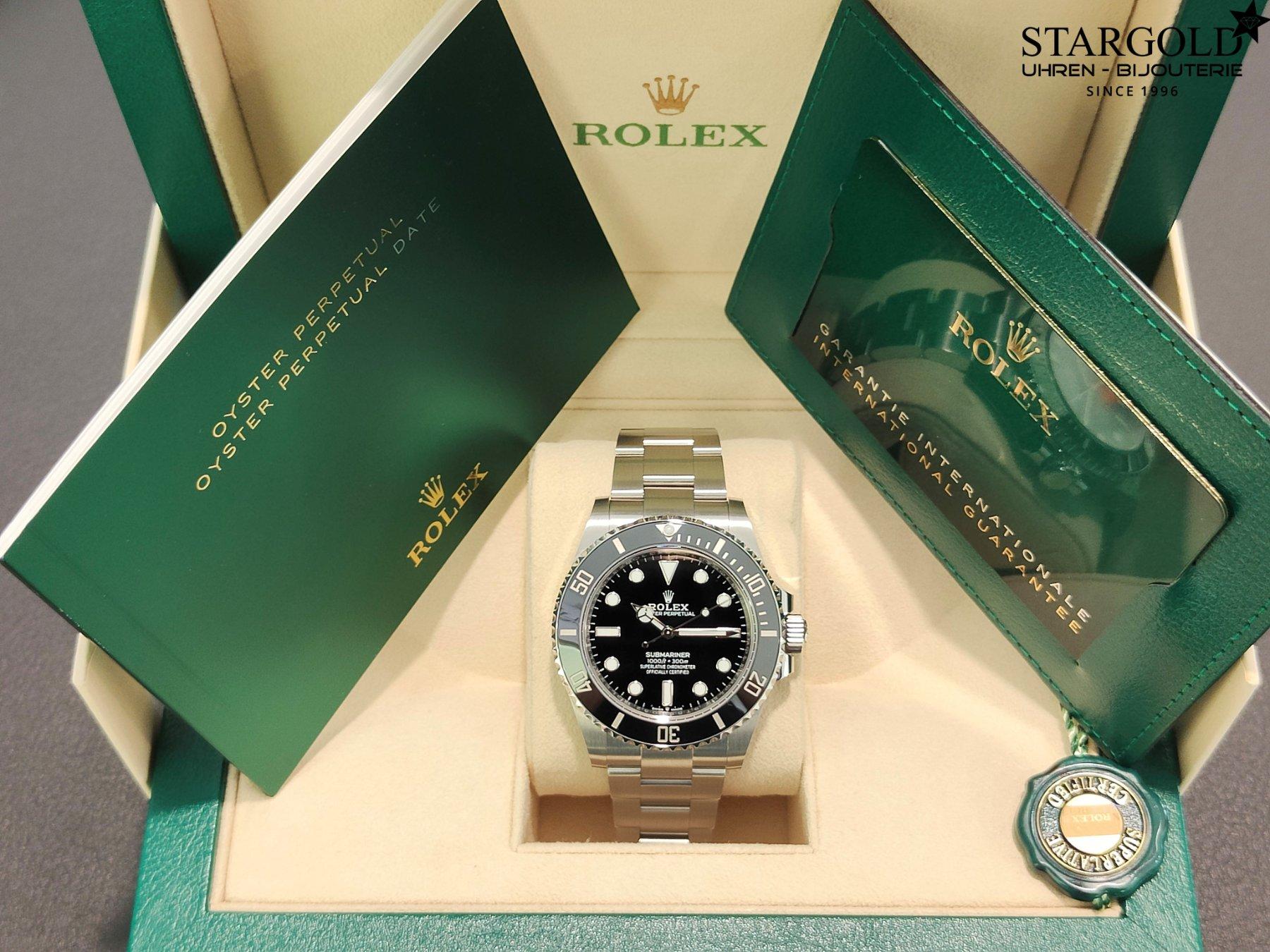 Rolex Submariner (No Date) - 124060