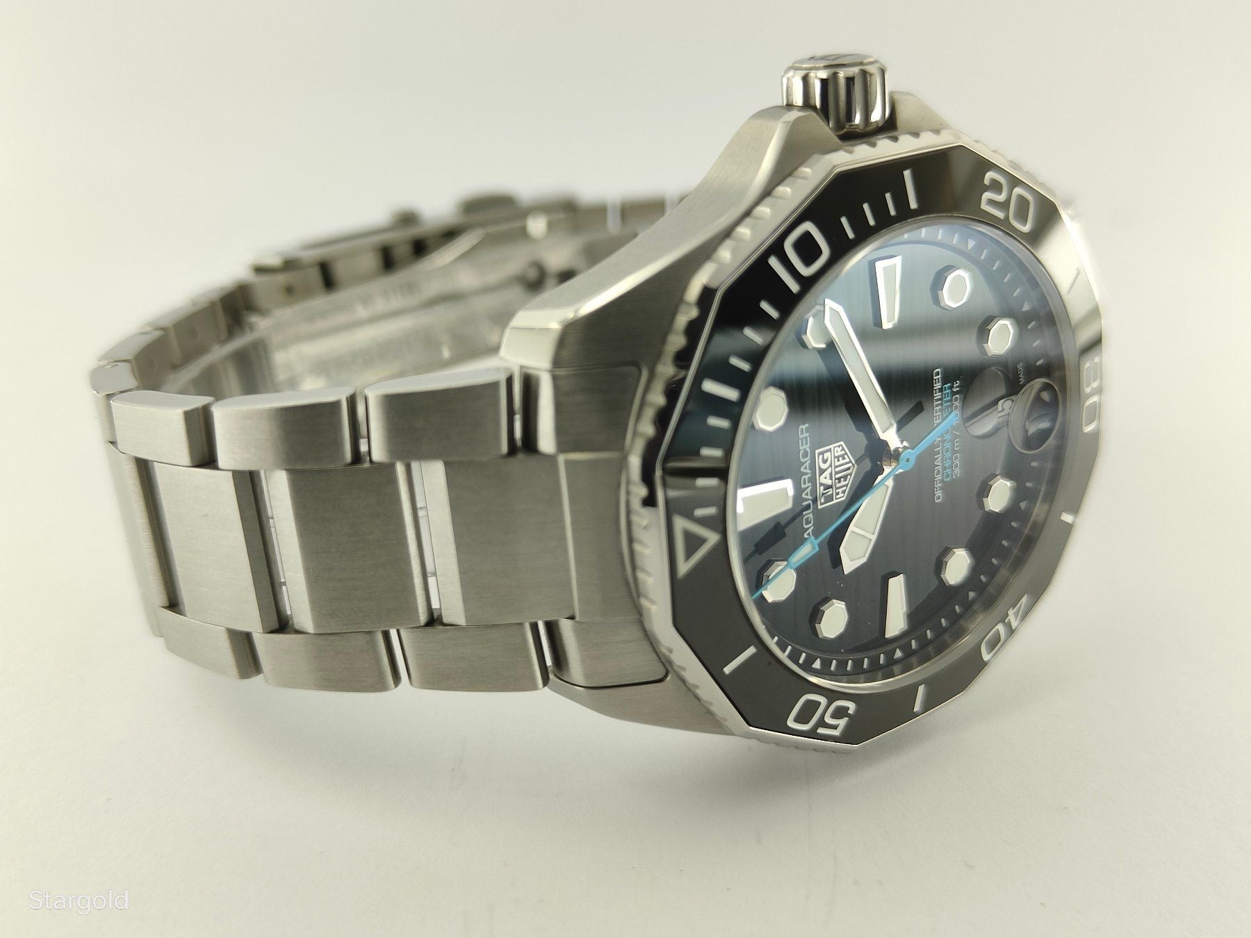 TAG Heuer Aquaracer 300M Professional 300 Date