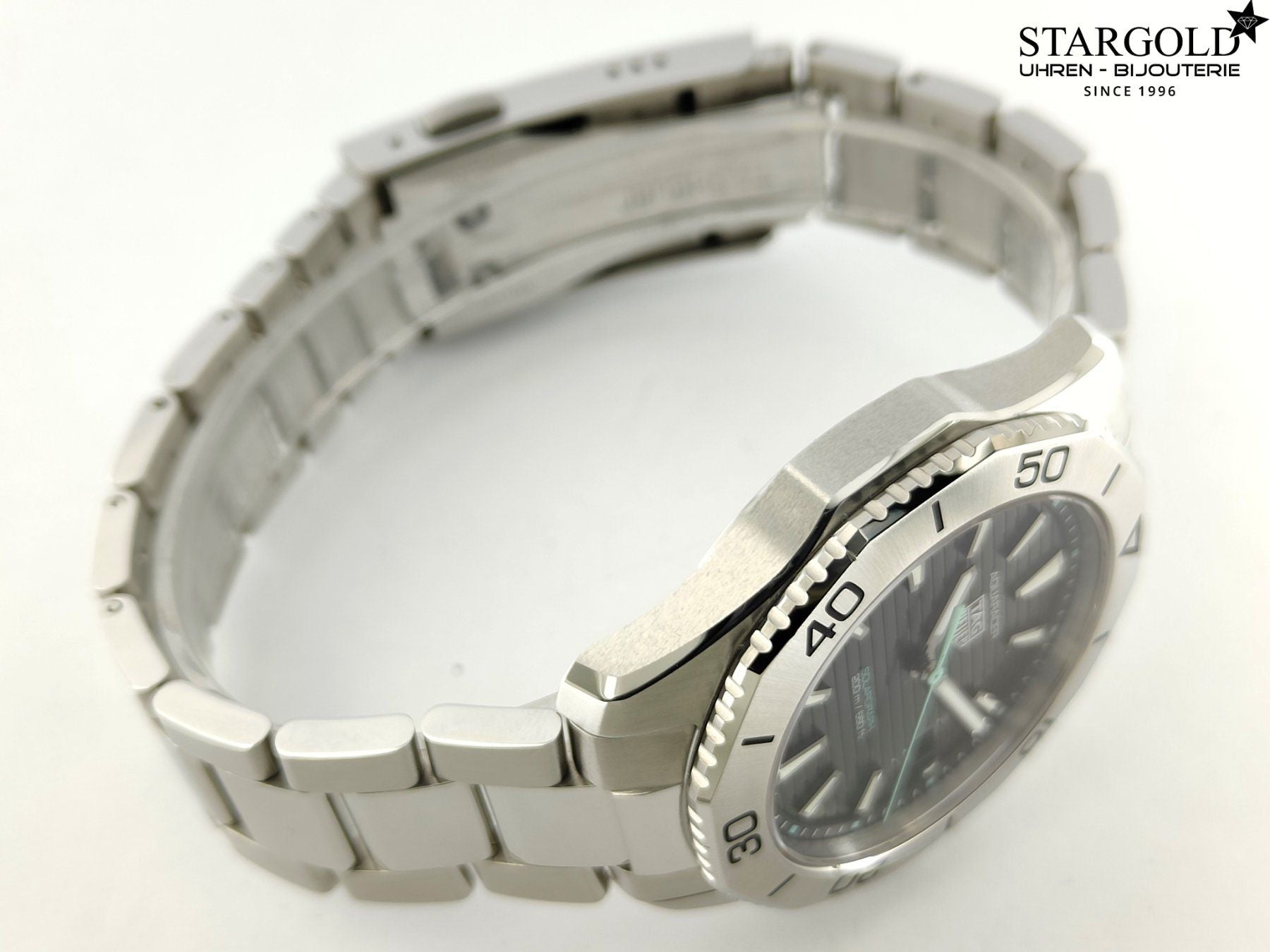 TAG Heuer Aquaracer PROFESSIONAL 200 SOLARGRAPH - WBP1114