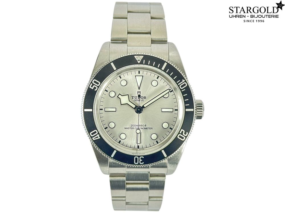 Tudor Black Bay 68 - M7943A1A0NU bei Stargold.ch erhältlich.