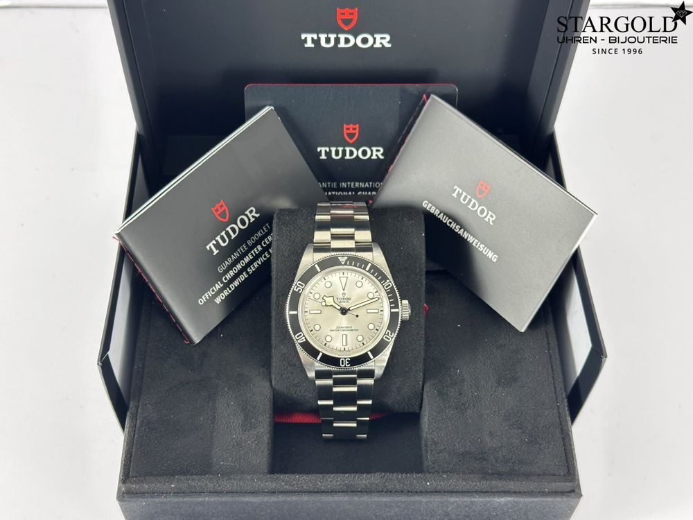Tudor Black Bay 68 - M7943A1A0NU